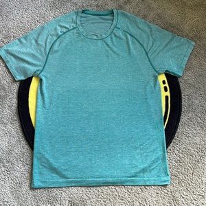 Lululemon Metal Vent Tech Short Sleeve shirt green